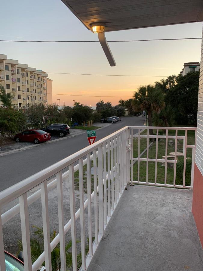 The Beach House - Treasure Island St. Pete Beach Exterior foto